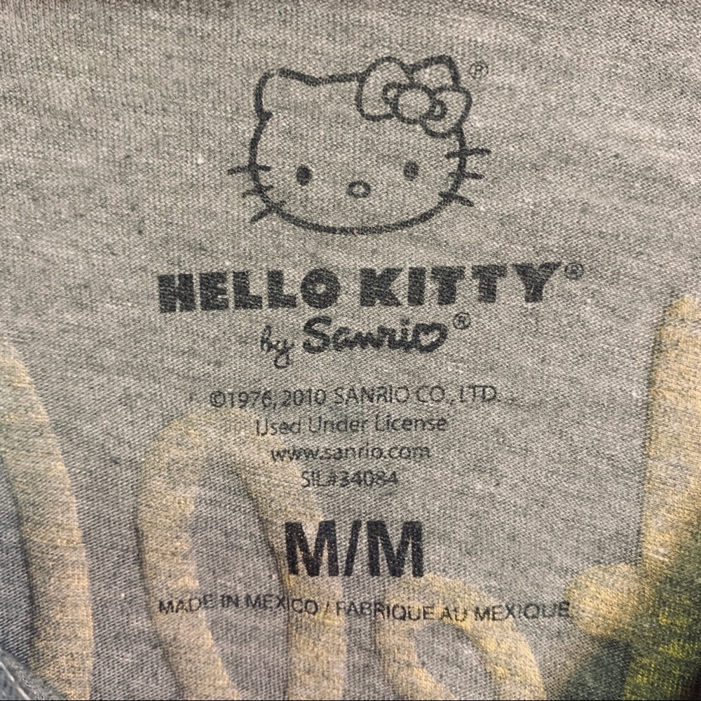 M Hello Kitty gray crop tee - Picture 2 of 4